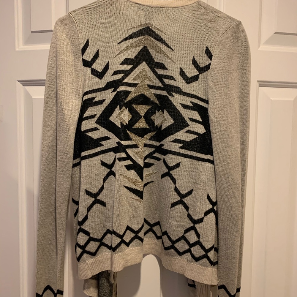 Pattern Sweater - Picture 2 of 3